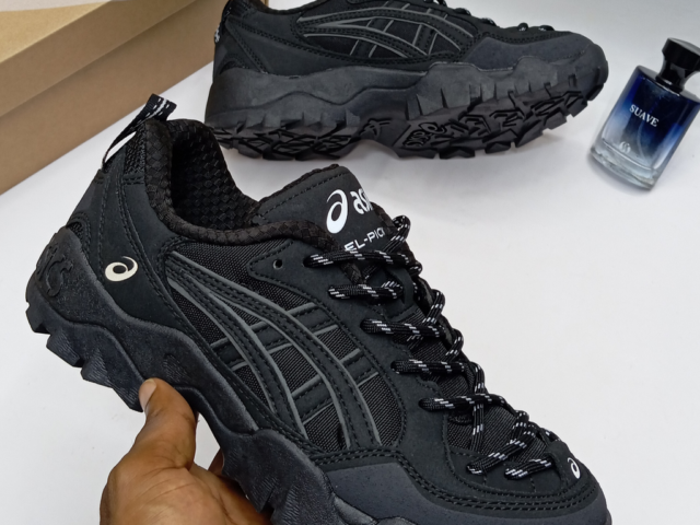Mens sneakers