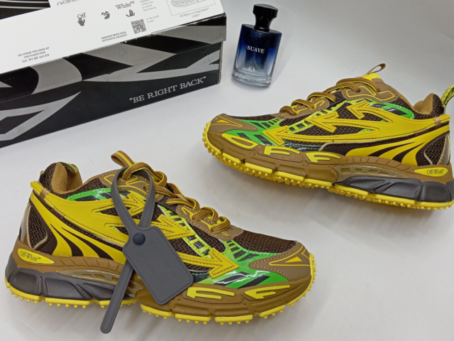 Mens sneakers